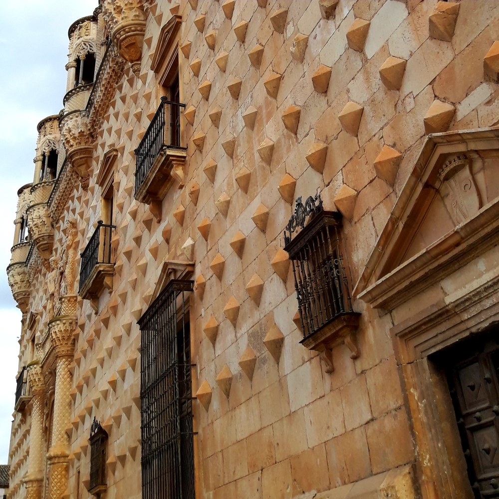 Fachada exterior del Palacio del Infantado en Guadalajara